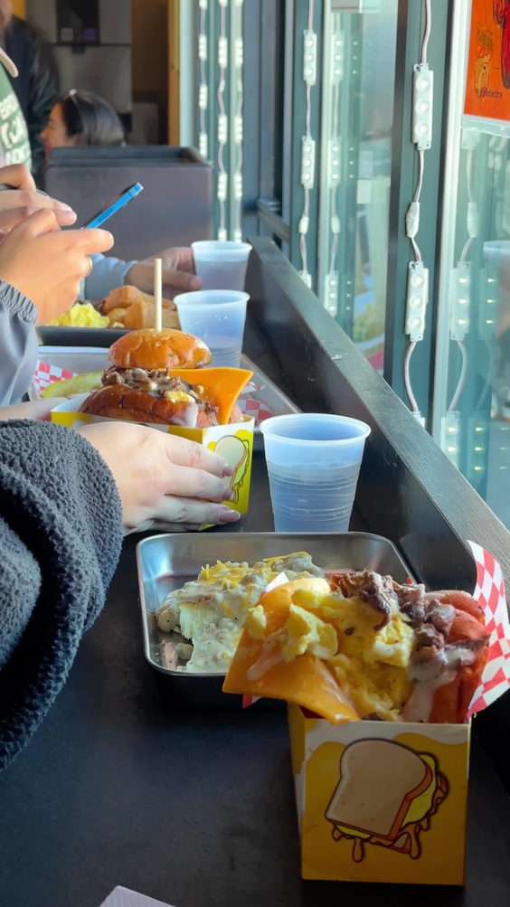 Buldogis Gourmet Hot Dogs