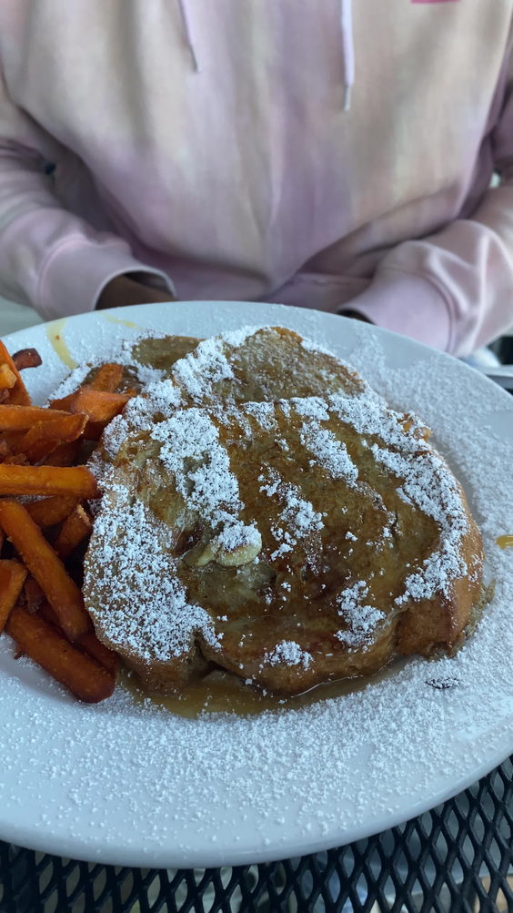 Midtown Crêperie & Café