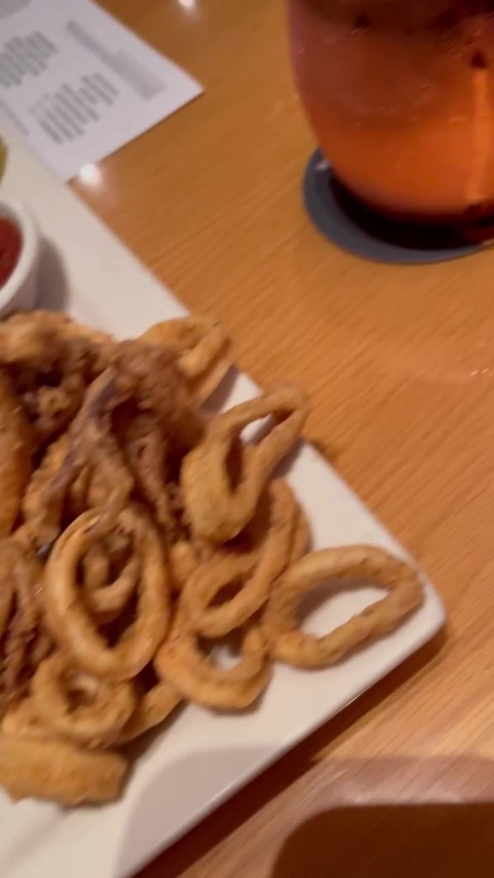 Video review of BJ's Restaurant & Brewhouse