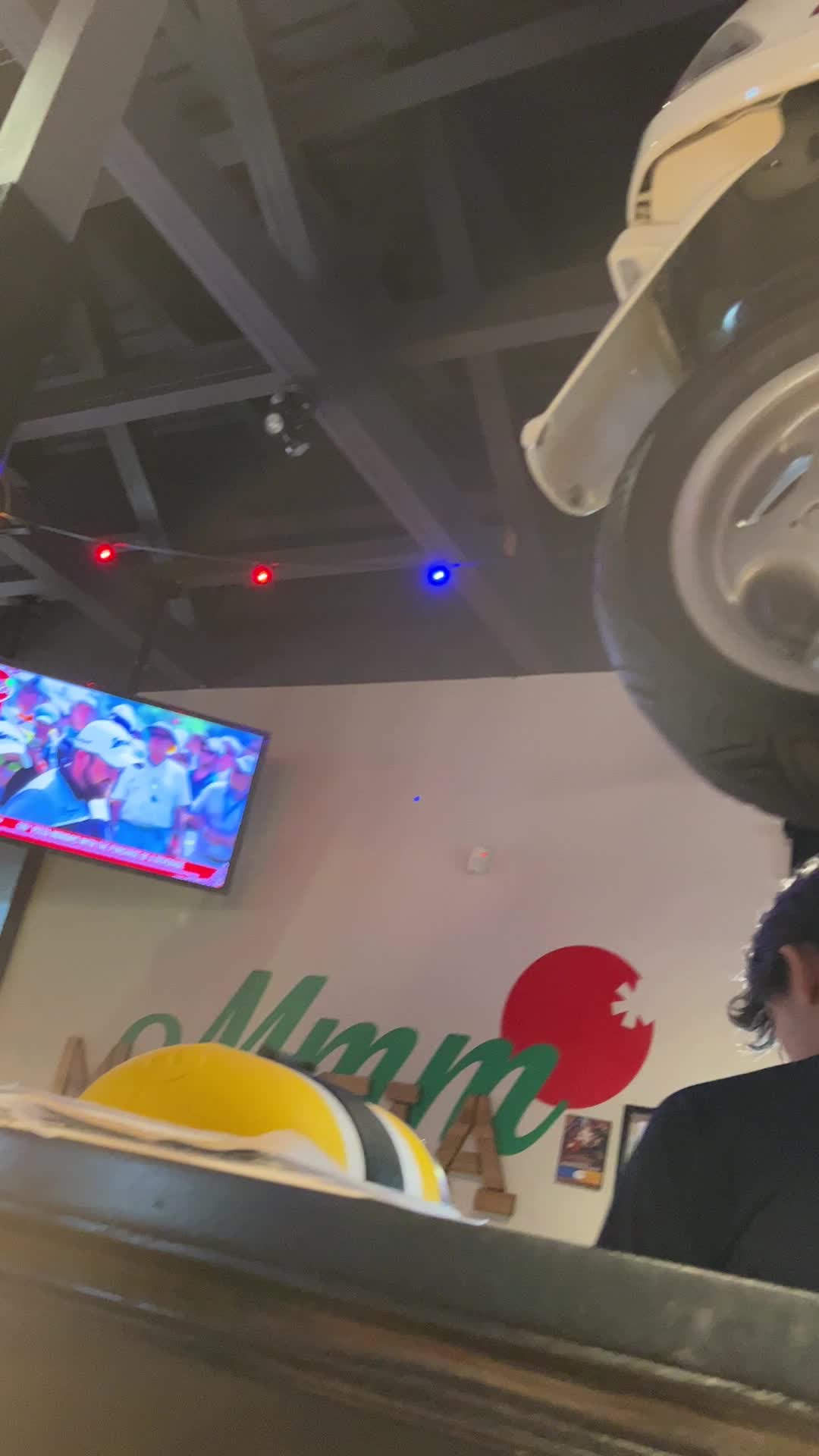 Video review of East Side Mario's Brampton (Bovaird)