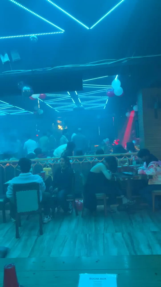 Pyramid club