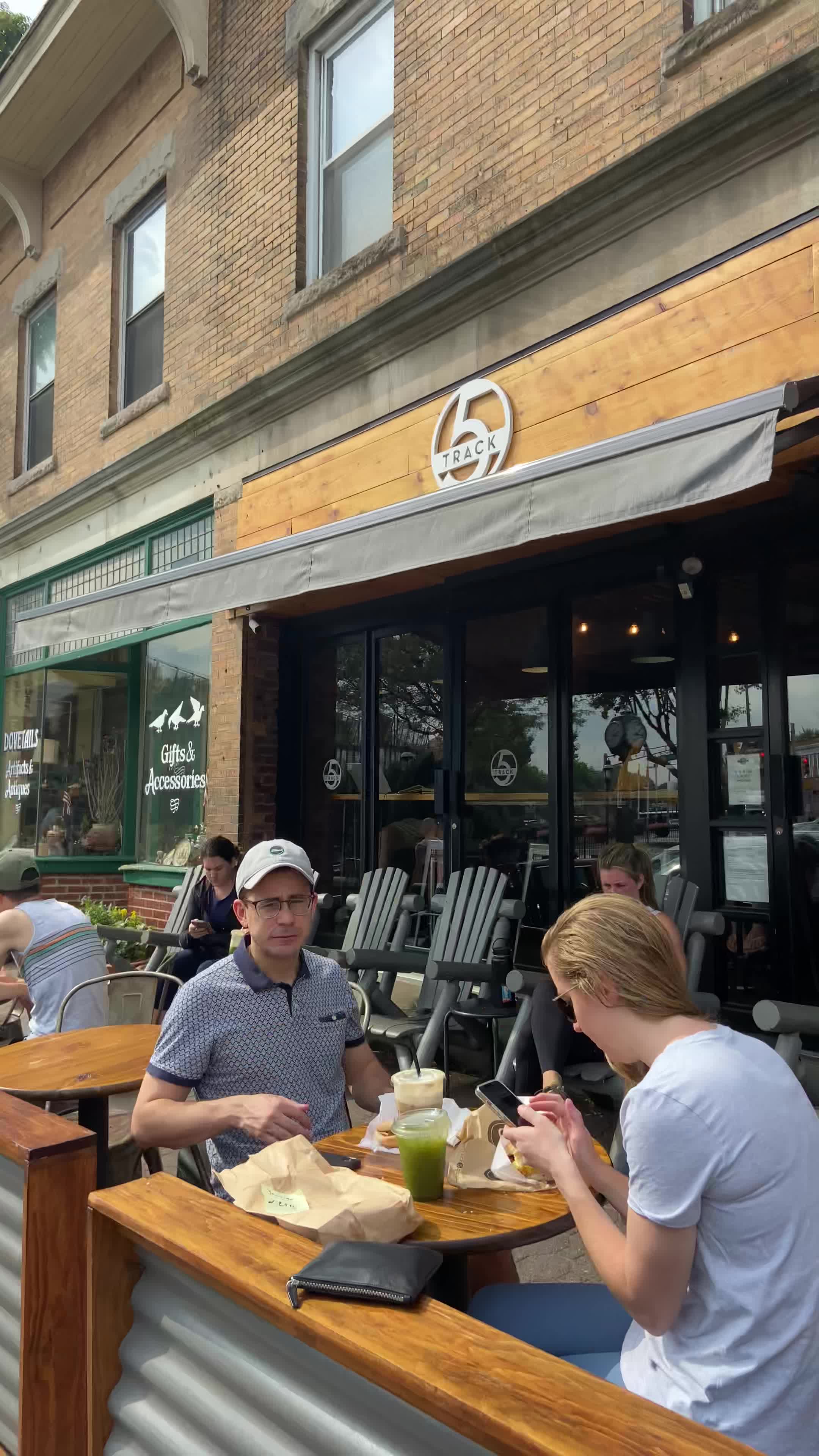 Video review of Track 5 Coffee