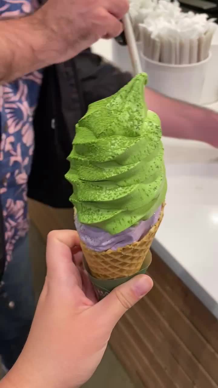 Video review of Matcha Café Maiko