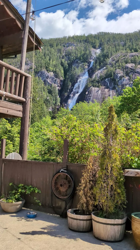Shannon Falls Provincial Park