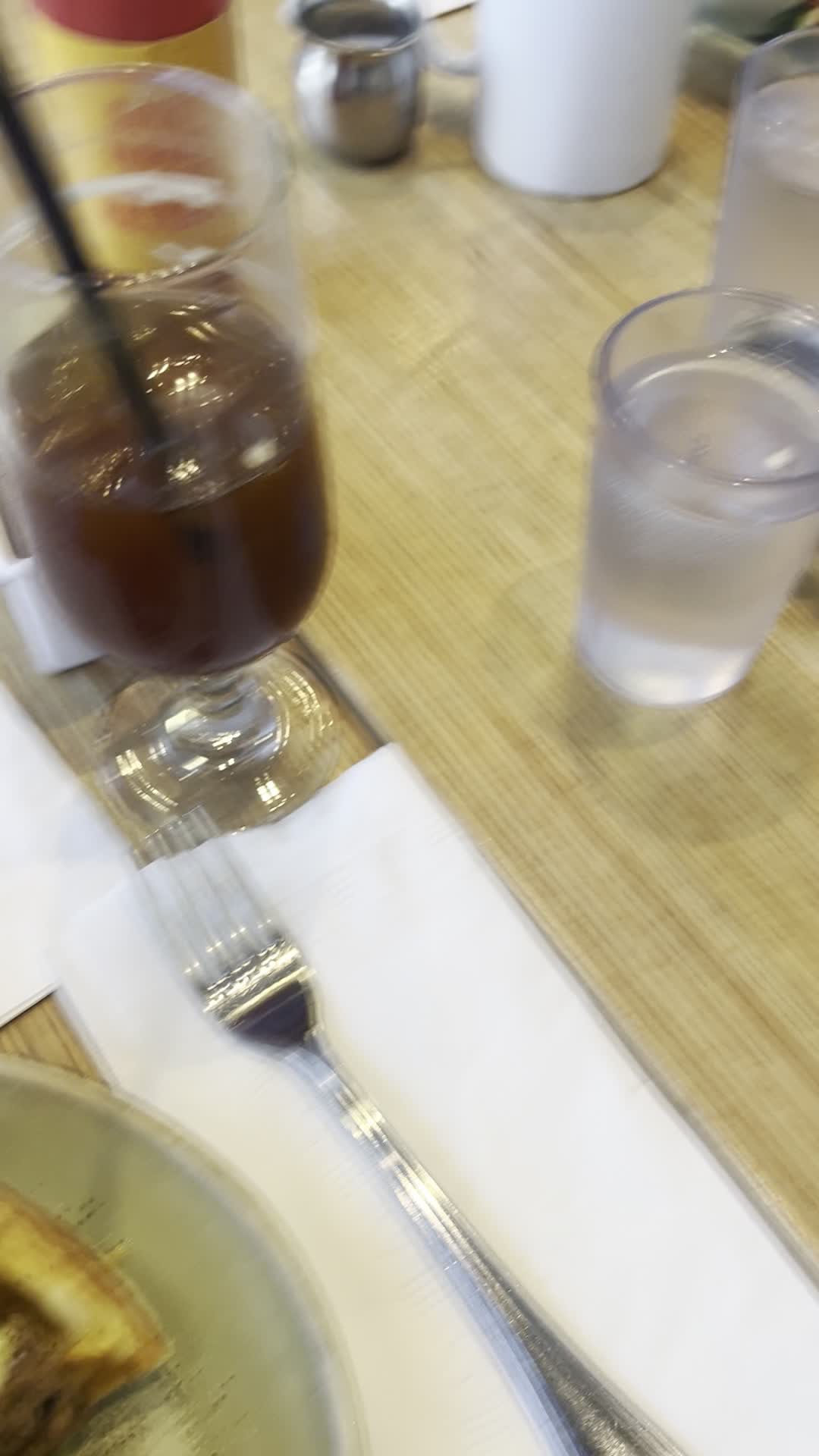 Video review of Yolks Breakfast