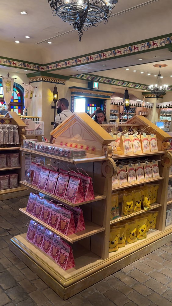 ゴンドリエ・スナック (Gondolier Snack)