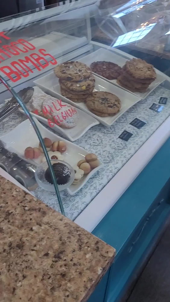 Lola Choco Bar and Sweet House