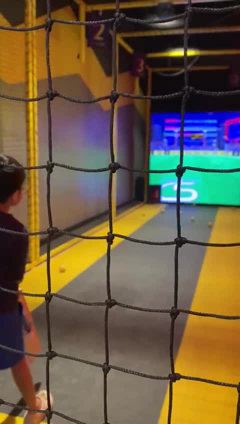 Dave & buster