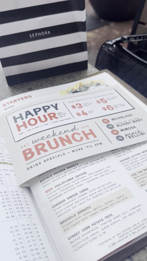 Lazy Dog Restaurant & Bar