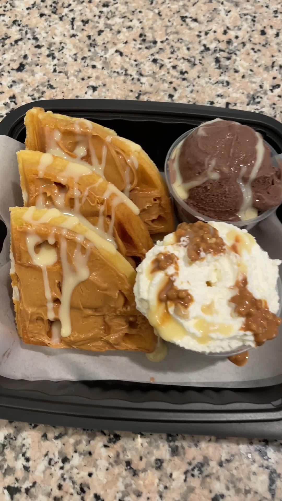 Aqua Club Dessert & Beverage