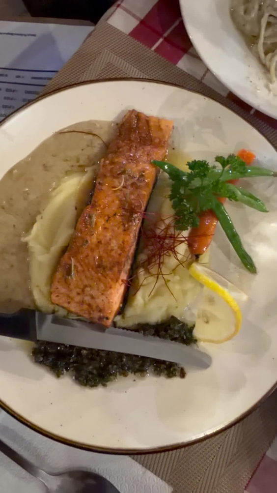 Italianni's Restaurant