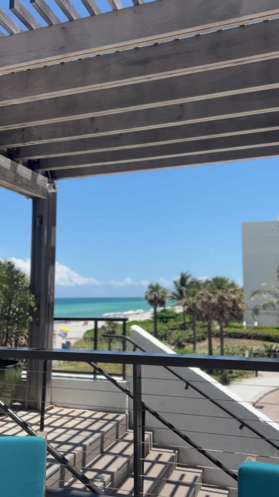 Touching Miami with Love