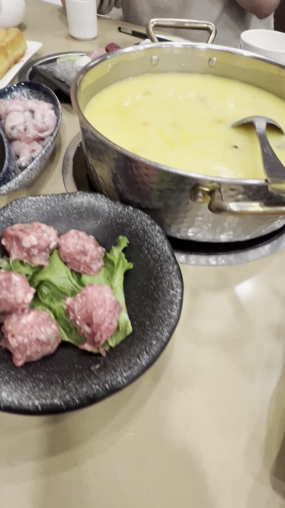 Video review of Garden City Hot Pot