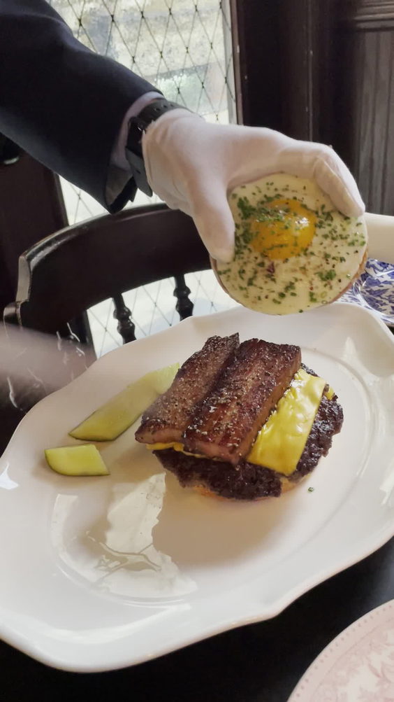4 Charles Prime Rib