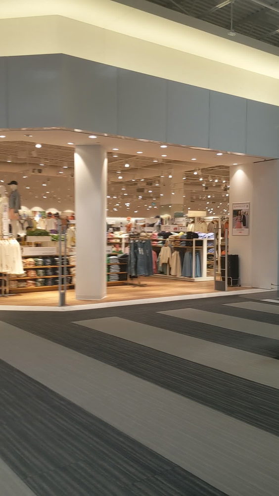 Vaughan Mills
