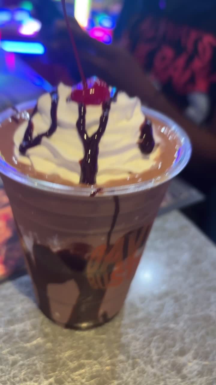 Video review of Dave & Buster's