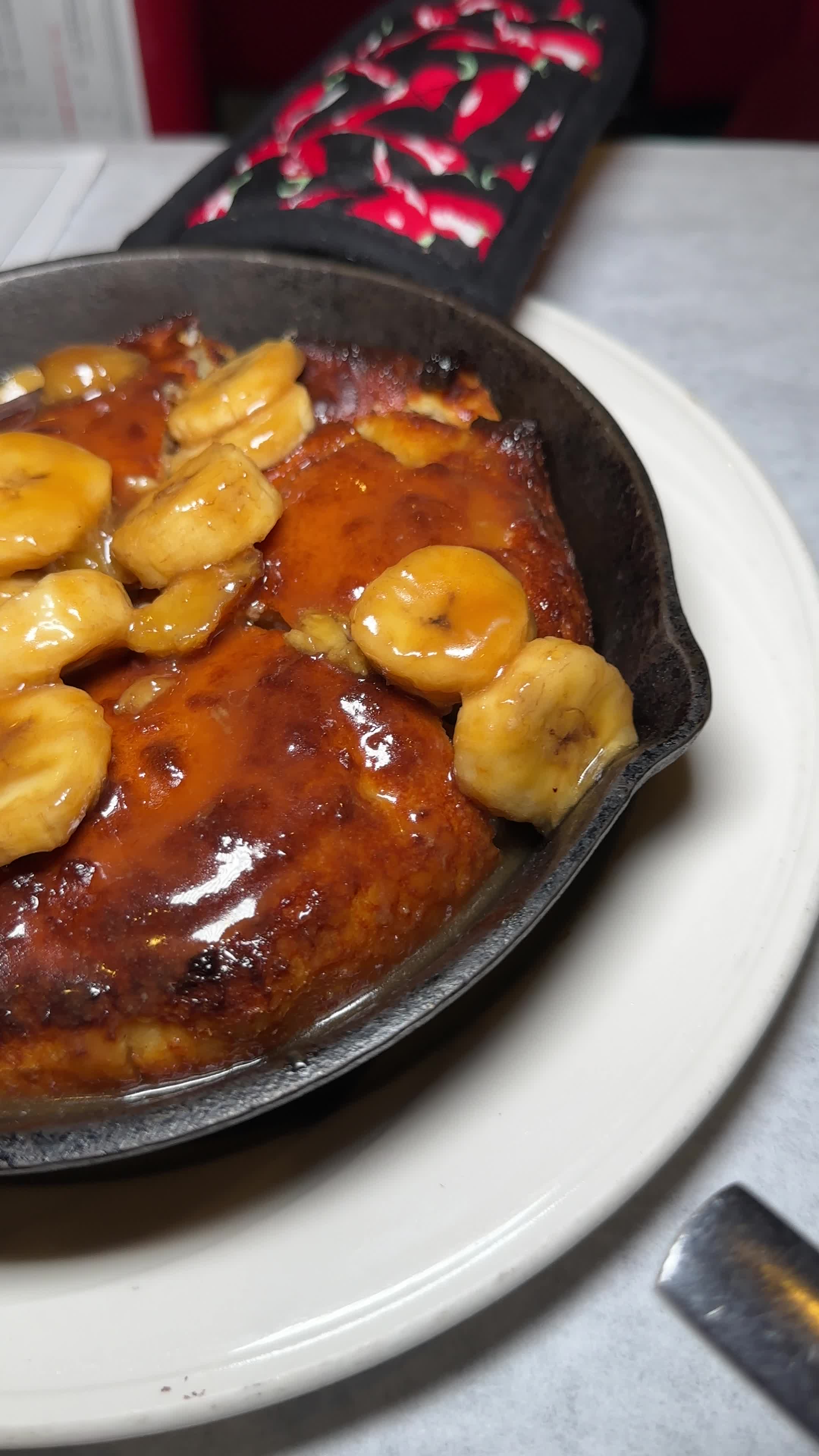 Cast Iron Chef Chop House & Oyster Bar