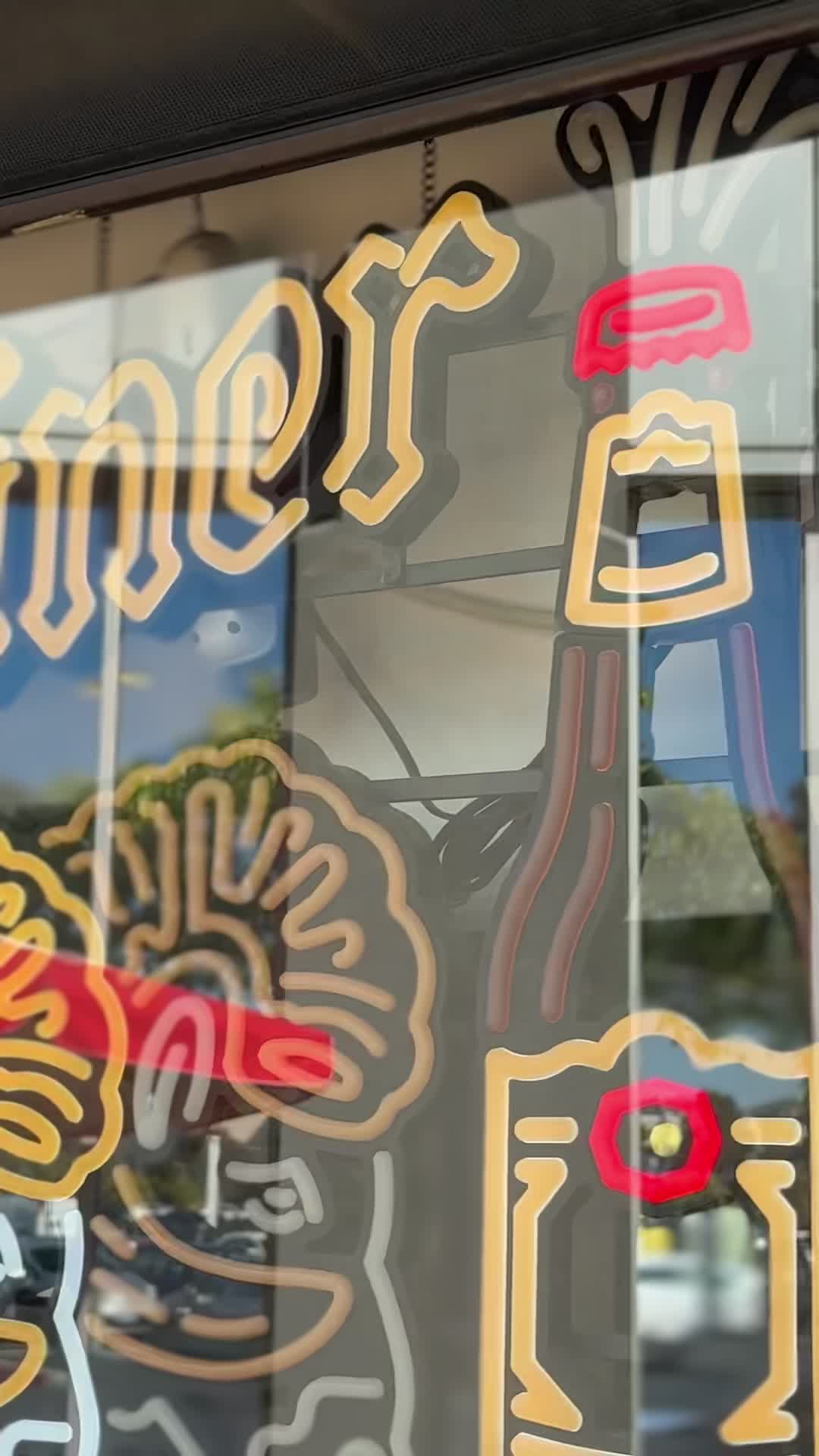 Video review of Armadillo Willy's BBQ