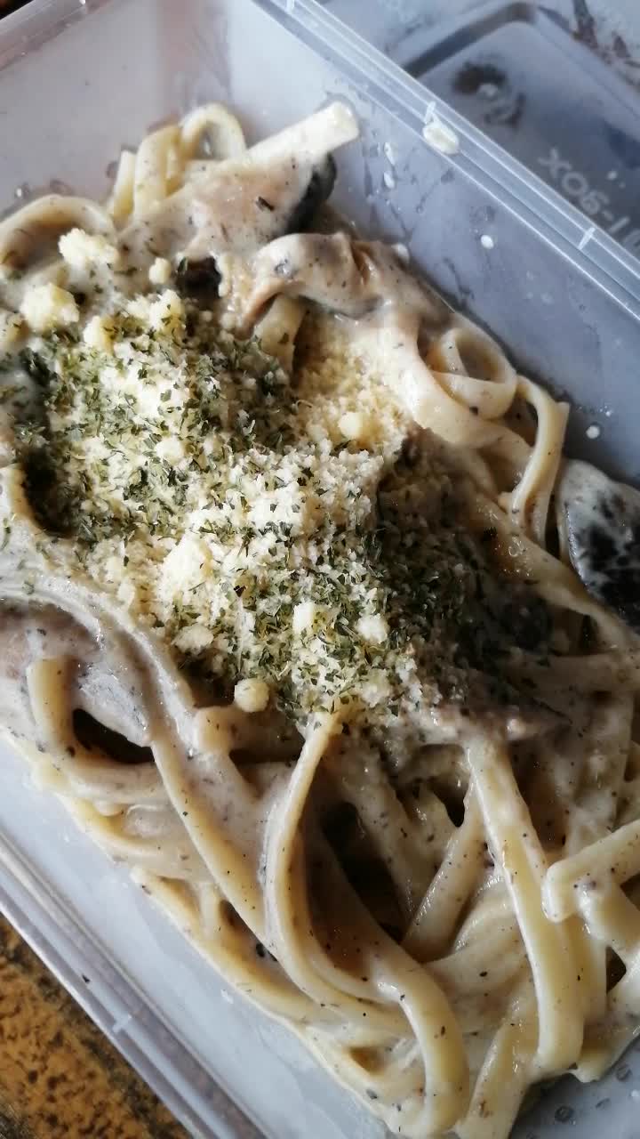 Gudo (Pizza, Pasta, Steak, Periperi)