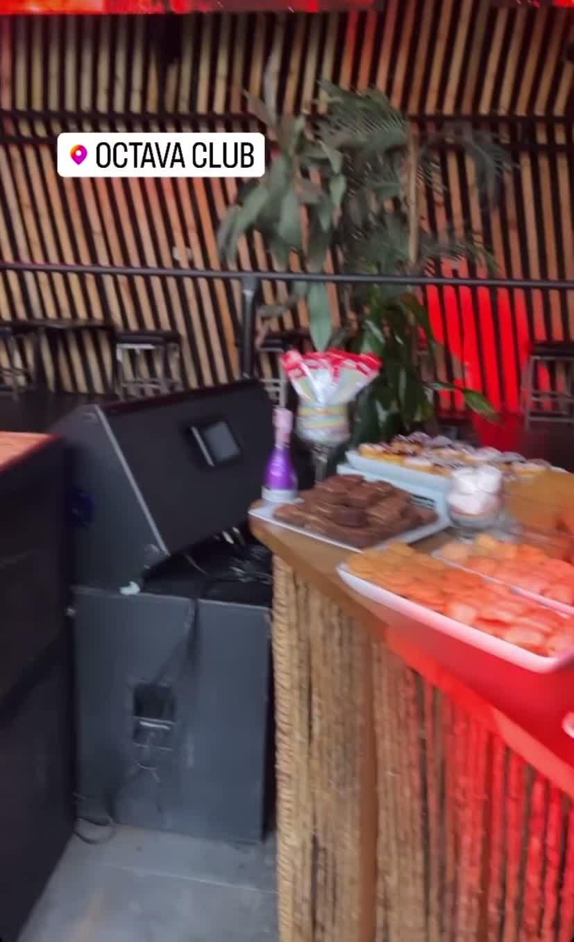 Video review of club octava