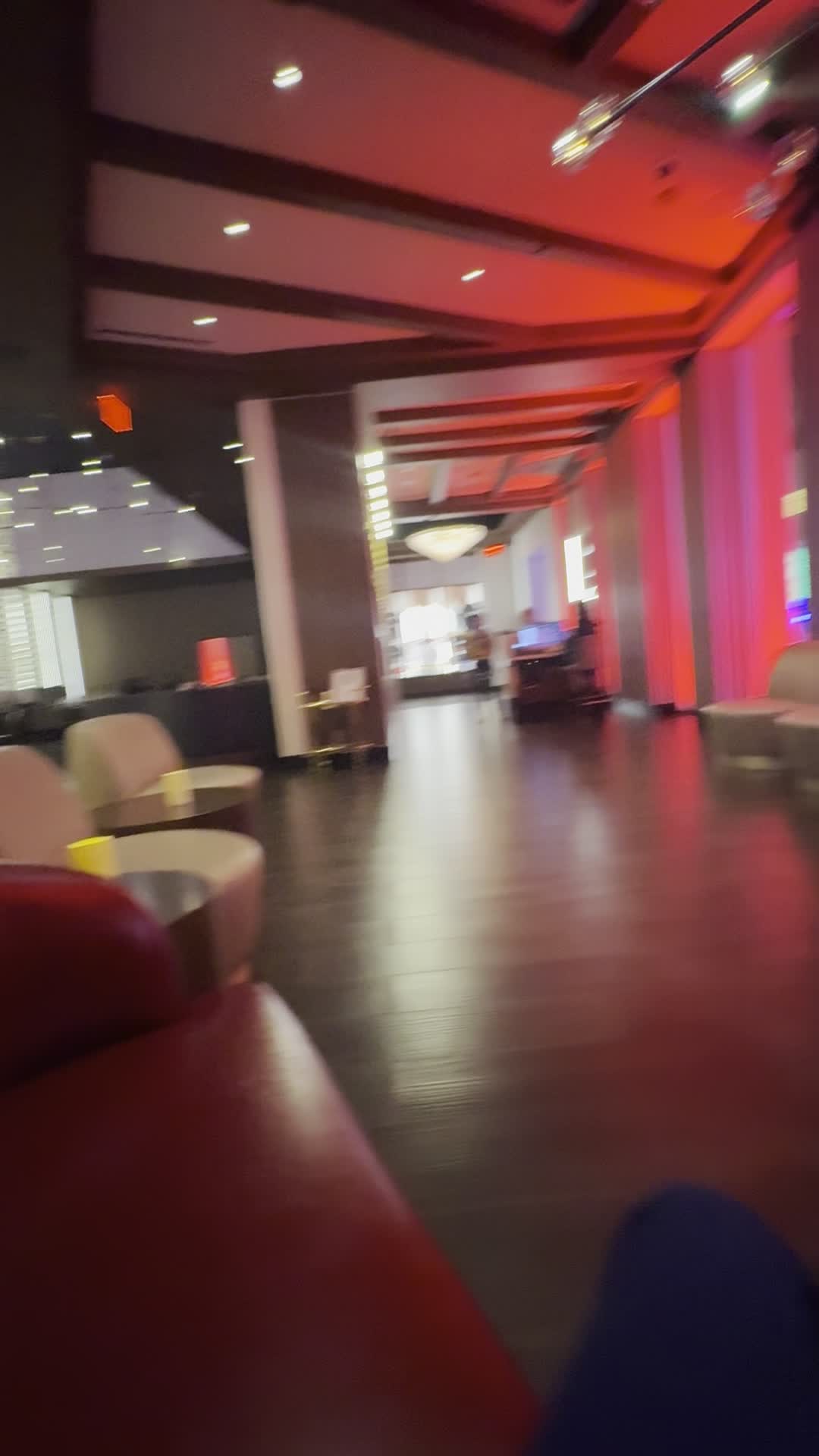 Video review of Café