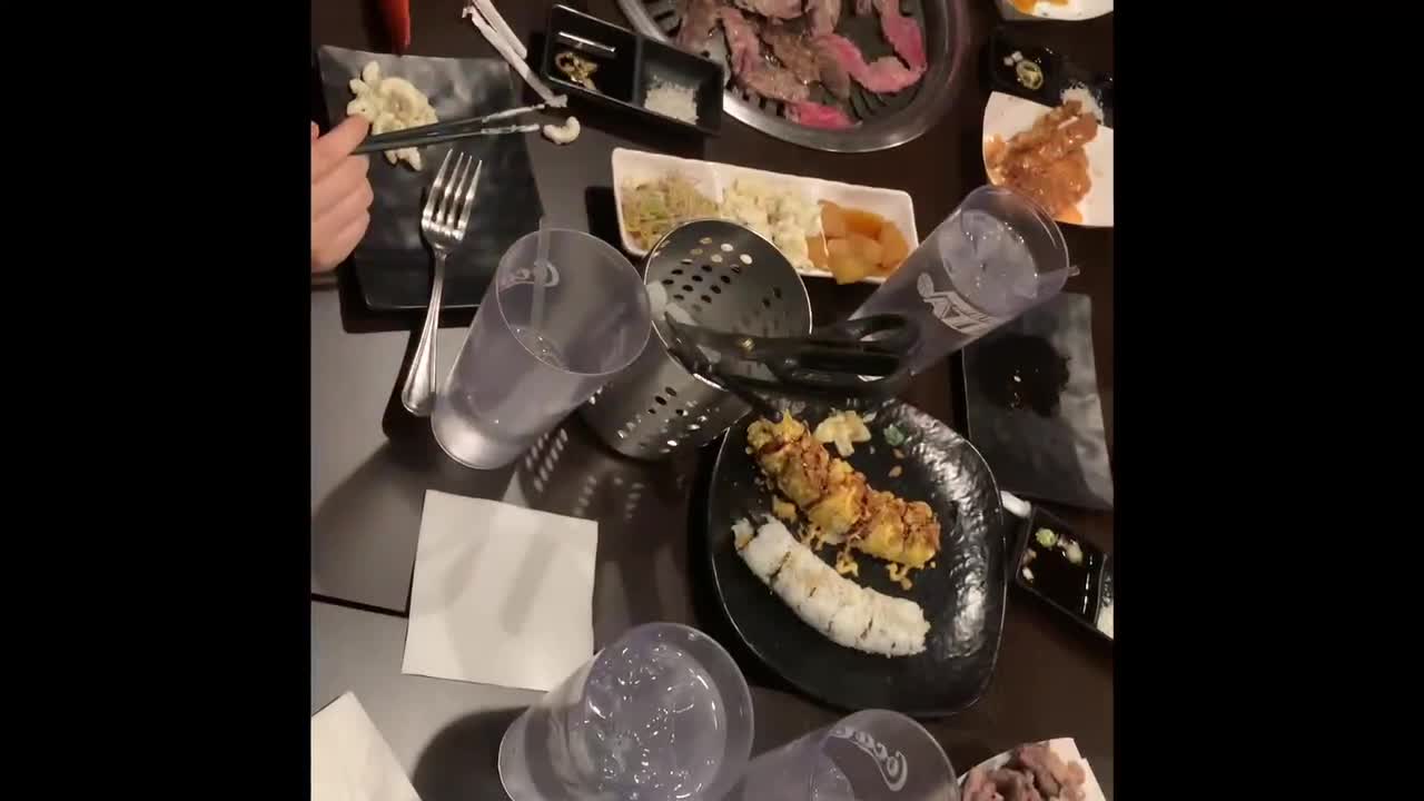 Yummy's Korean BBQ & Sushi 고기 전문 AYCE | Snowflake Shave Ice Bingsoo | KPOP RESTAURANT | 한글 학교