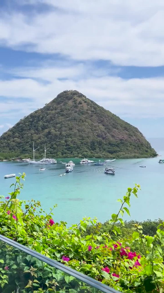 Labuan Bajo Harbor (Pelabuhan Labuan Bajo)