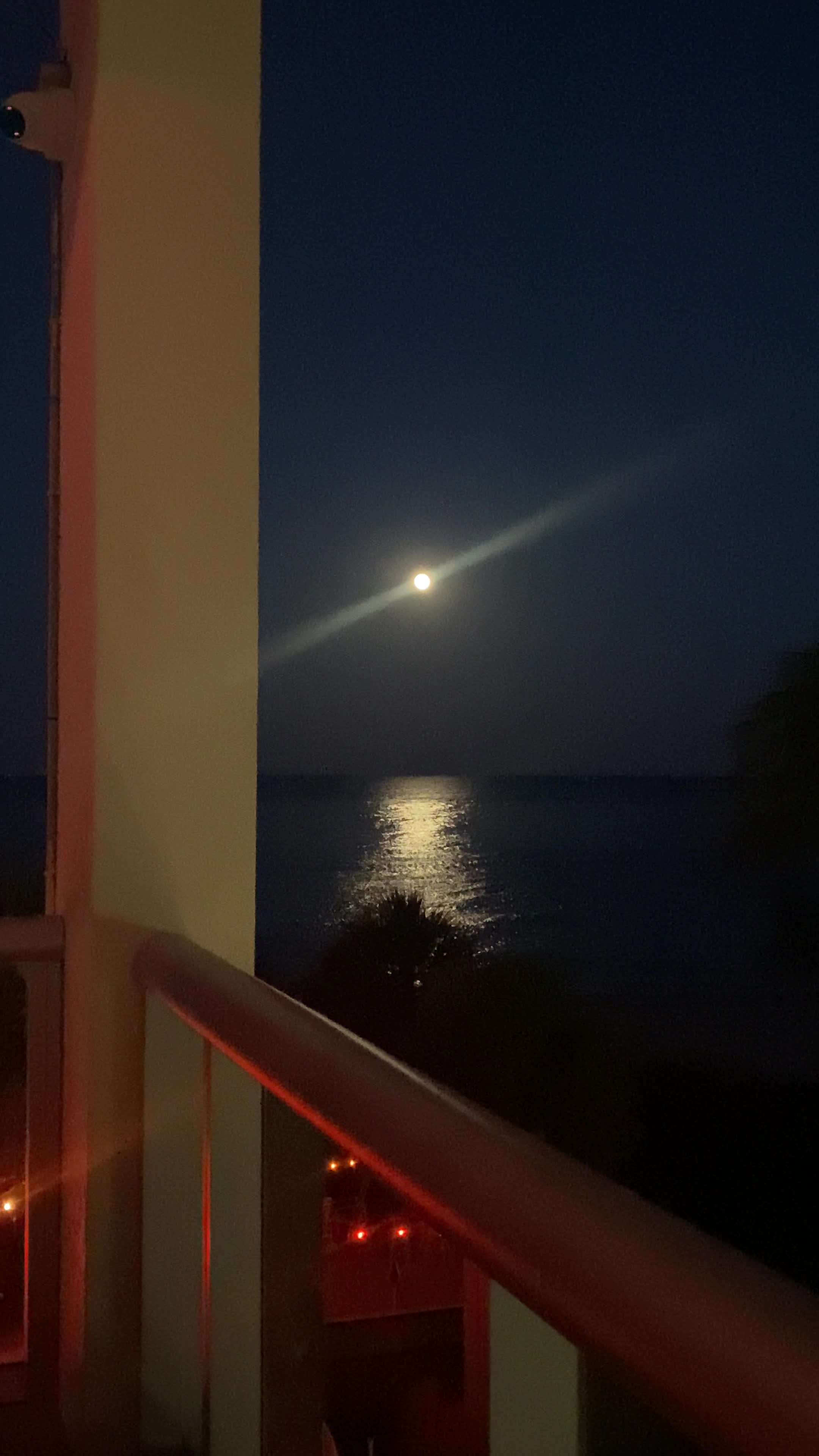 Video review of Solé Miami