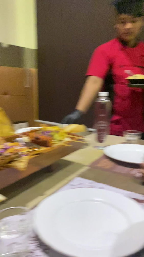 Farsa Restaurant