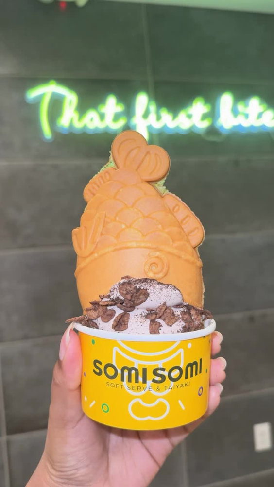Somi Somi Soft Serve & Taiyaki