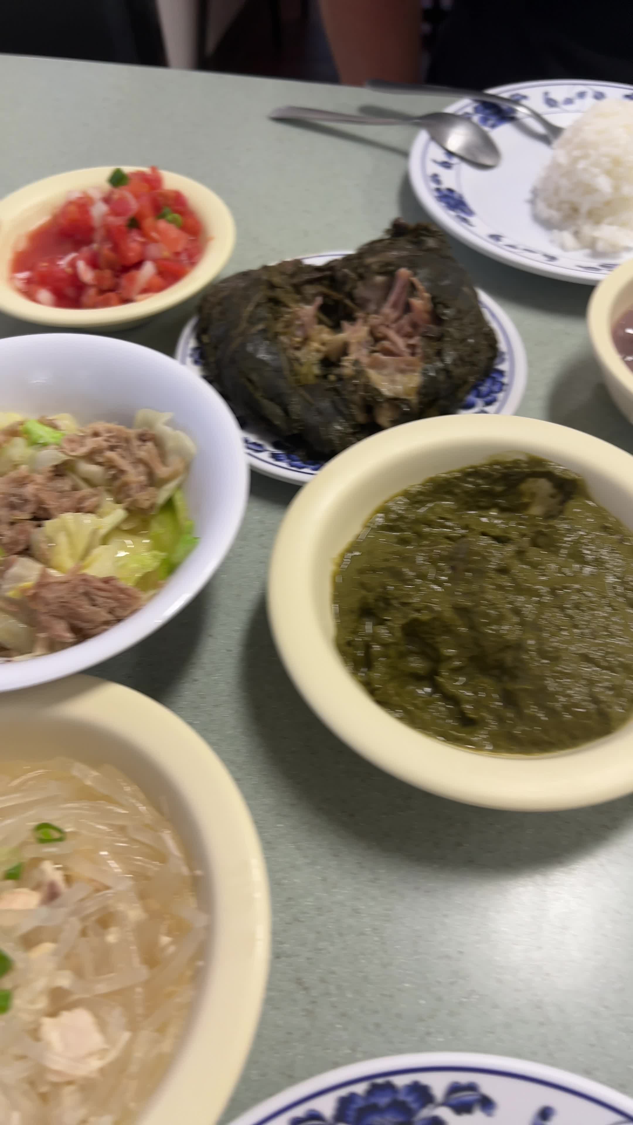 Video review of Helena's Hawaiian Food