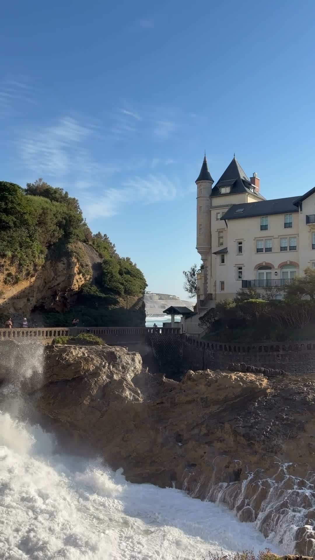 Video review of Plage du Port Vieux