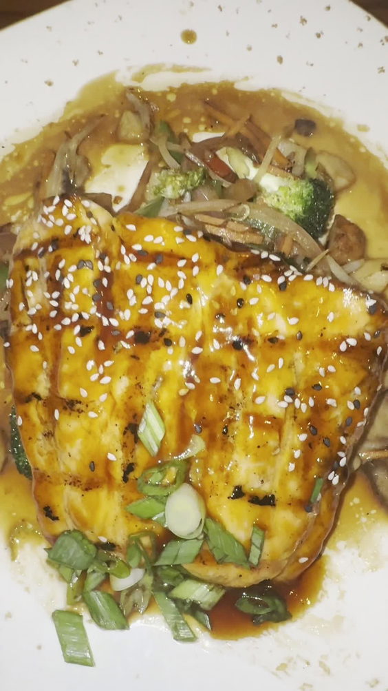 Lazy Dog Restaurant & Bar