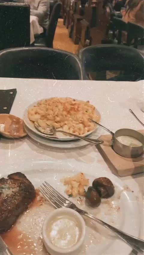 Lou & Mickey's