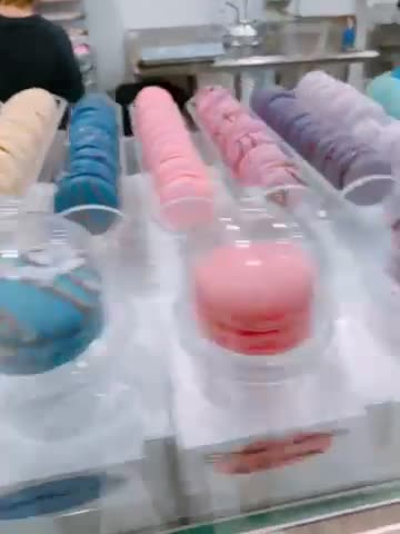Macarons By Maddie Lu