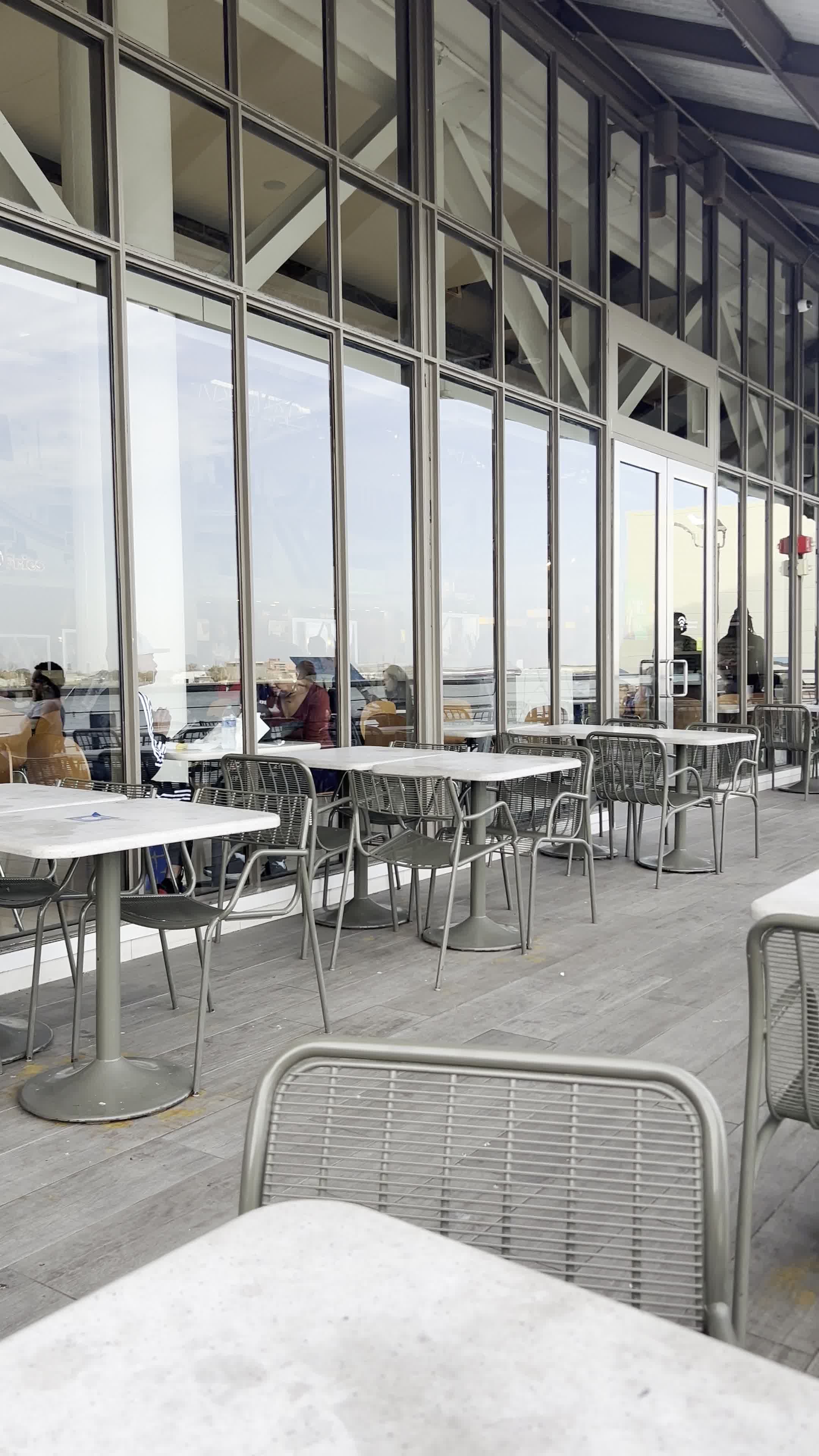 Video review of The Outlet Collection at Riverwalk