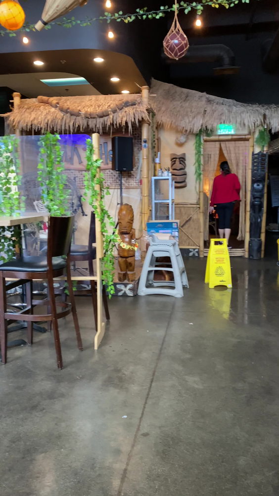 Hula Hoops Restaurant & Bar