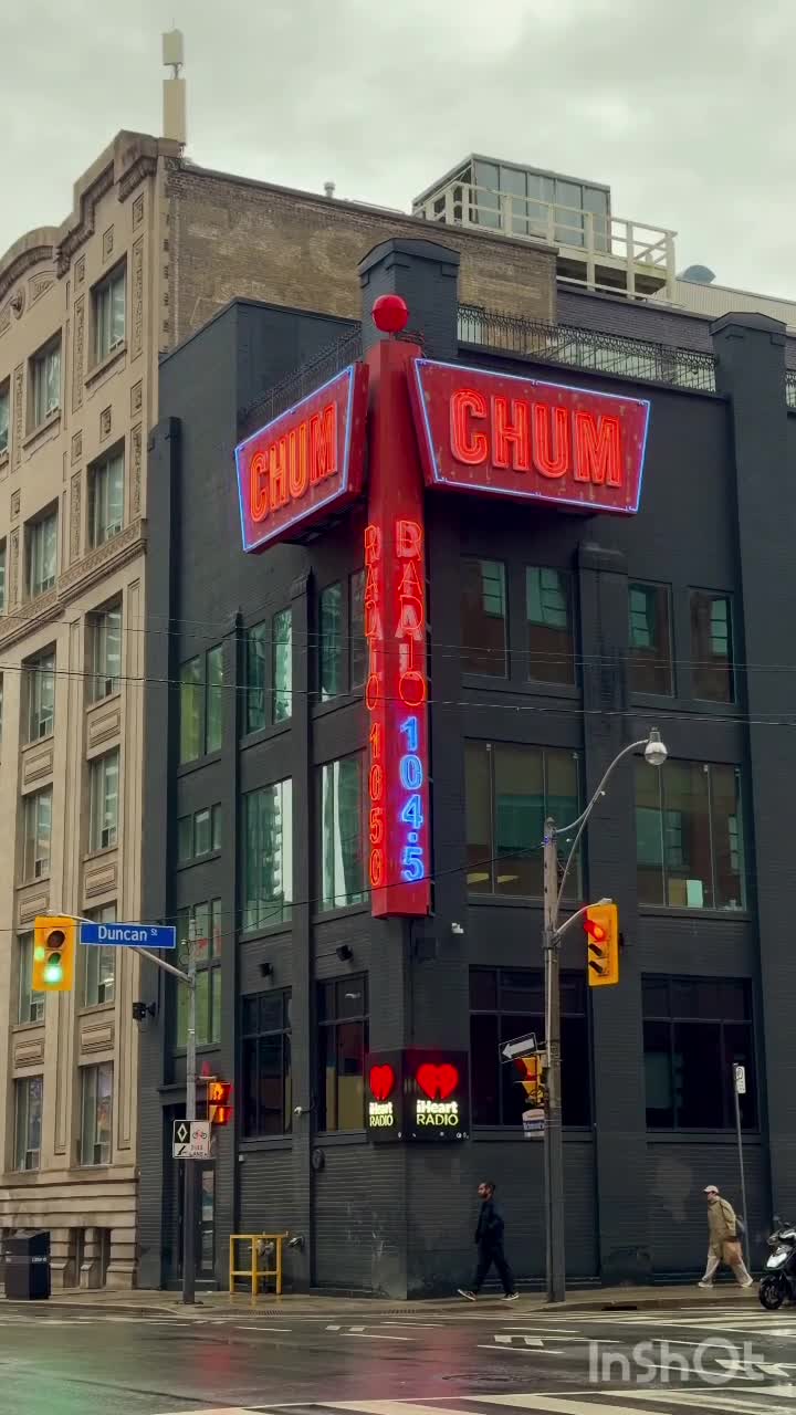 CHUM 104.5