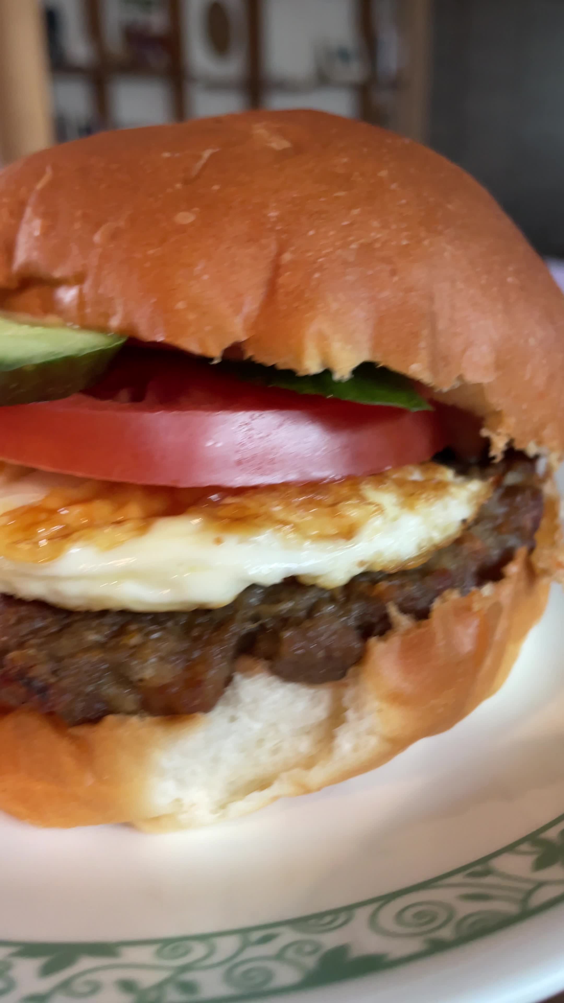 Video review of JJ Bakery