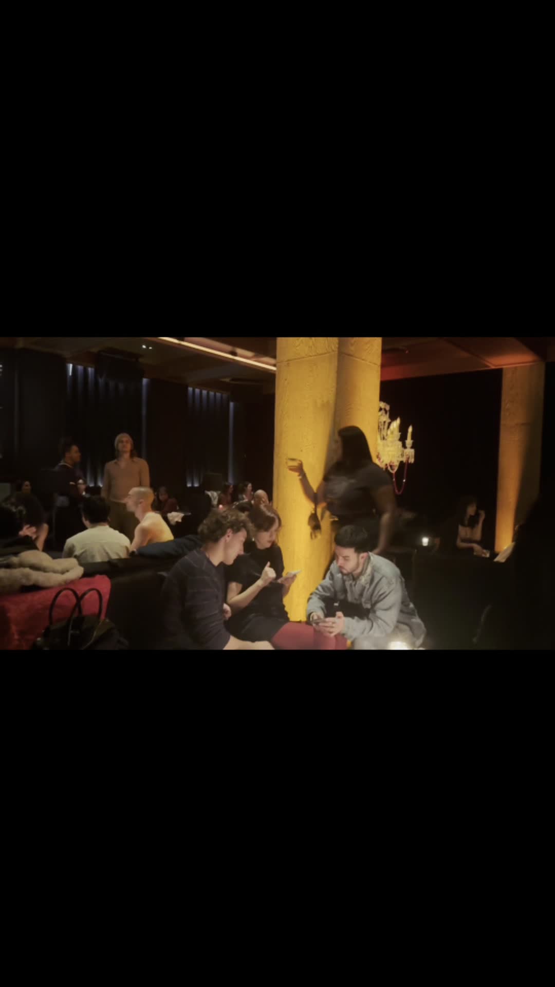 Video review of Public Lounge