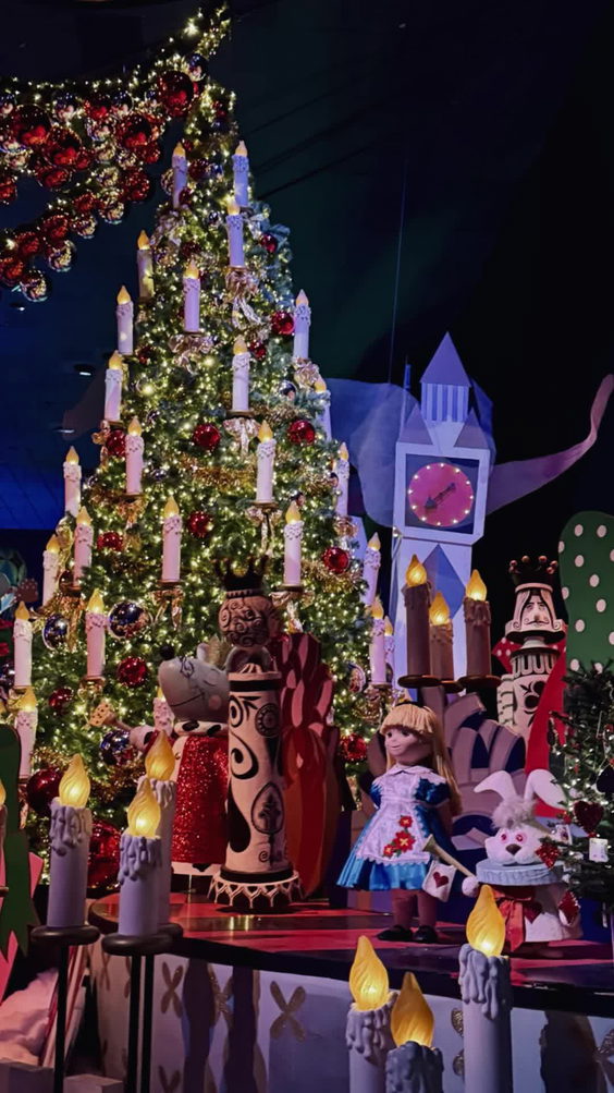 It's A Small World Holiday