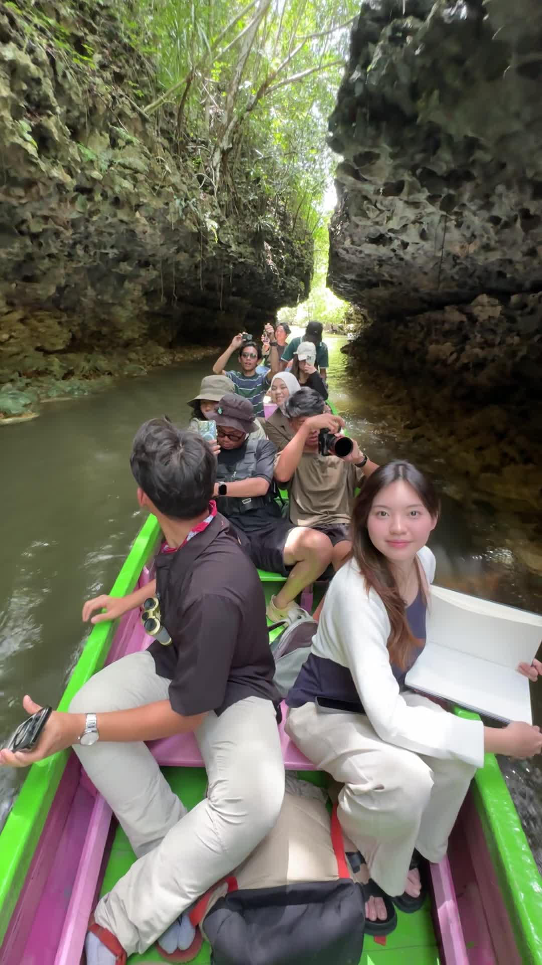 Wisata Karst Kelas Dunia Rammang-Rammang Berua Maros