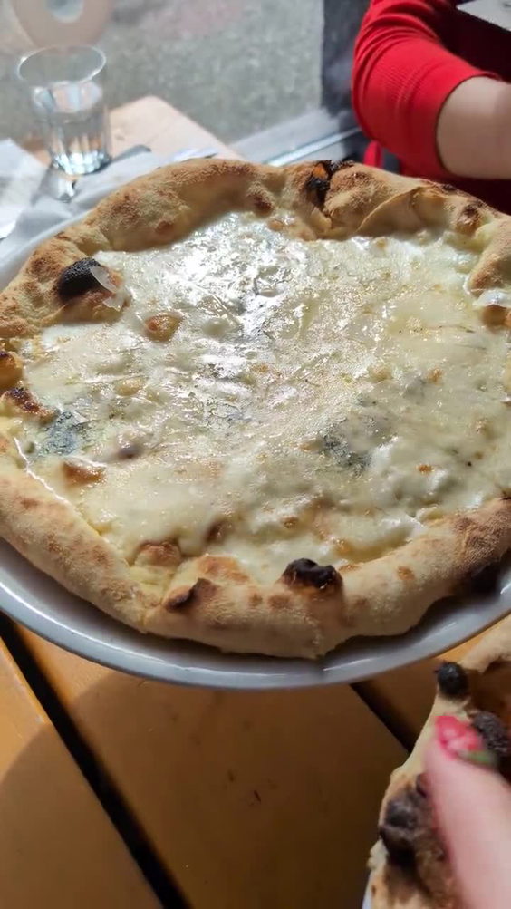 1 Touch Pizza & Curry