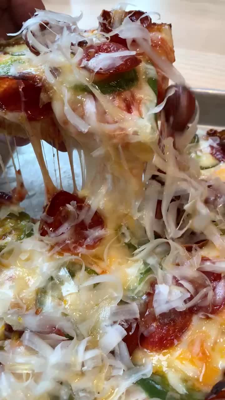 Wrecktangle Pizza