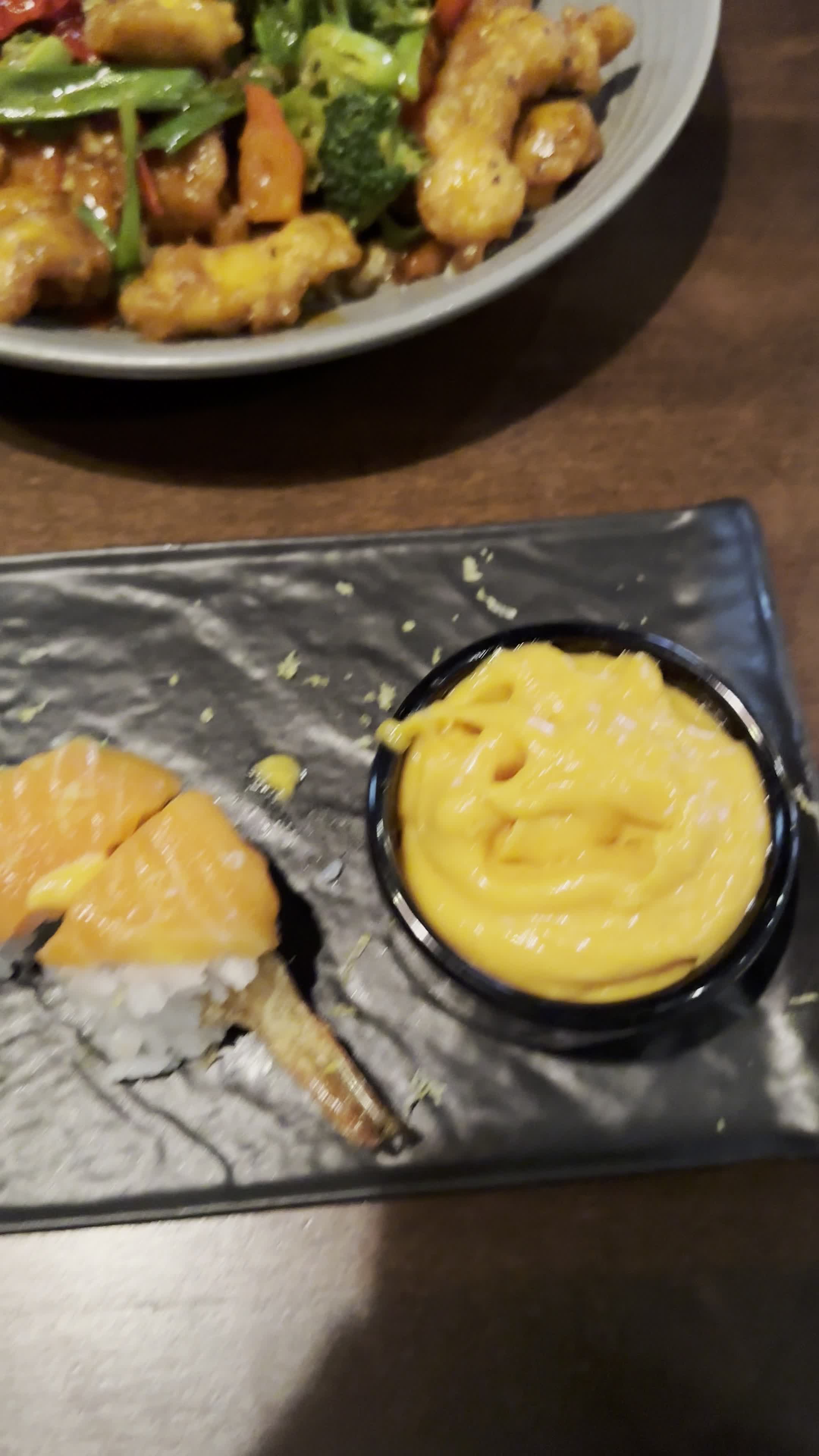 Ling & Louie's Asian Bar and Grill