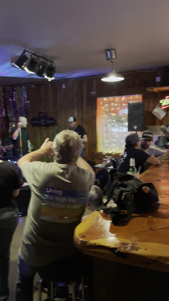Dave's Pub