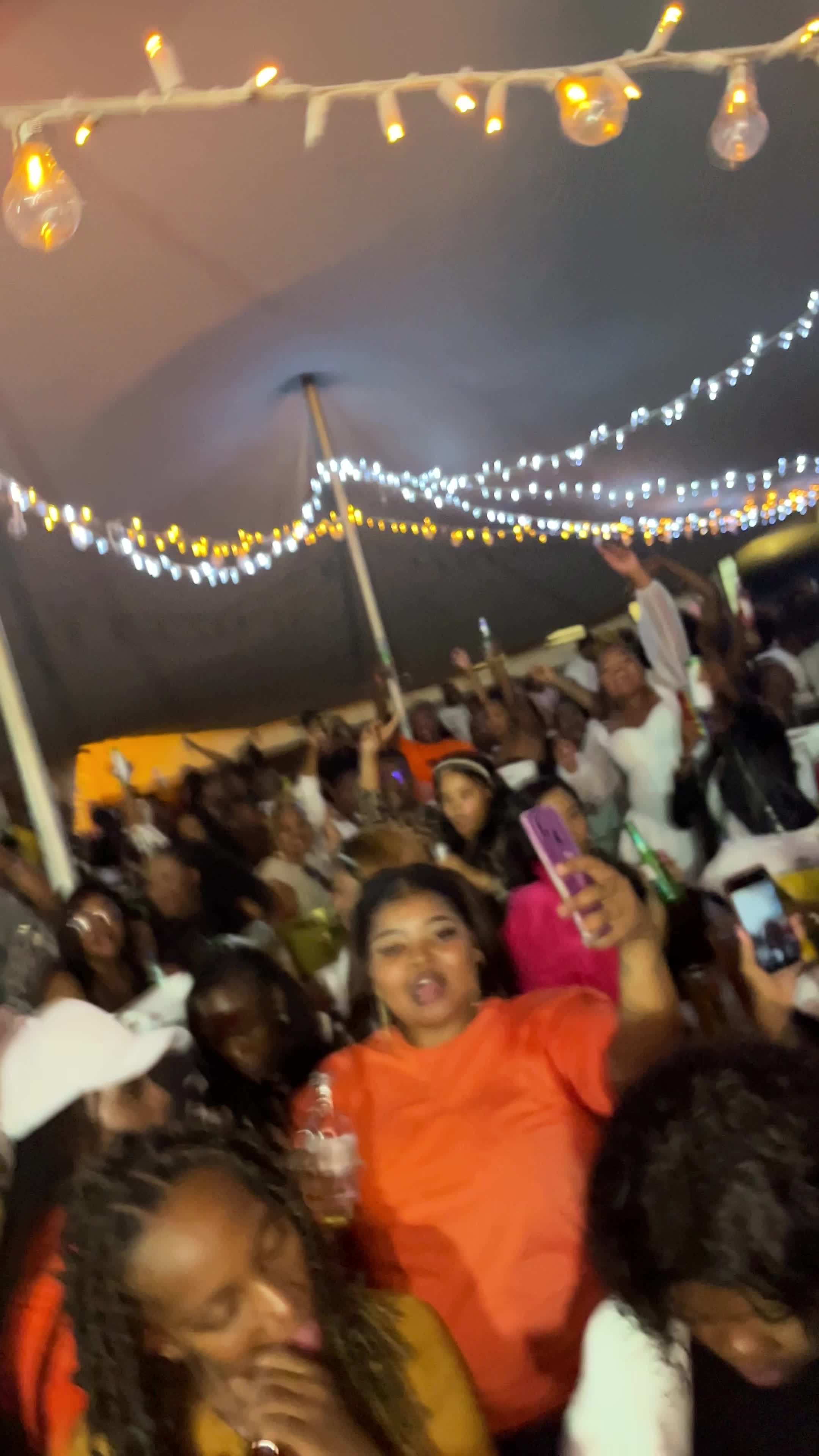 Disoufeng Pub & Restaurant