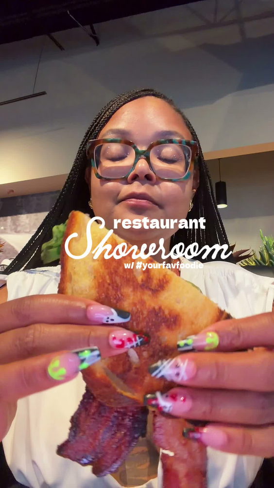 Showroom Restaurant