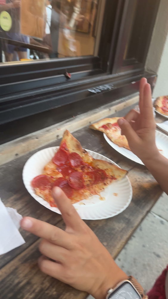 Joe's Pizza