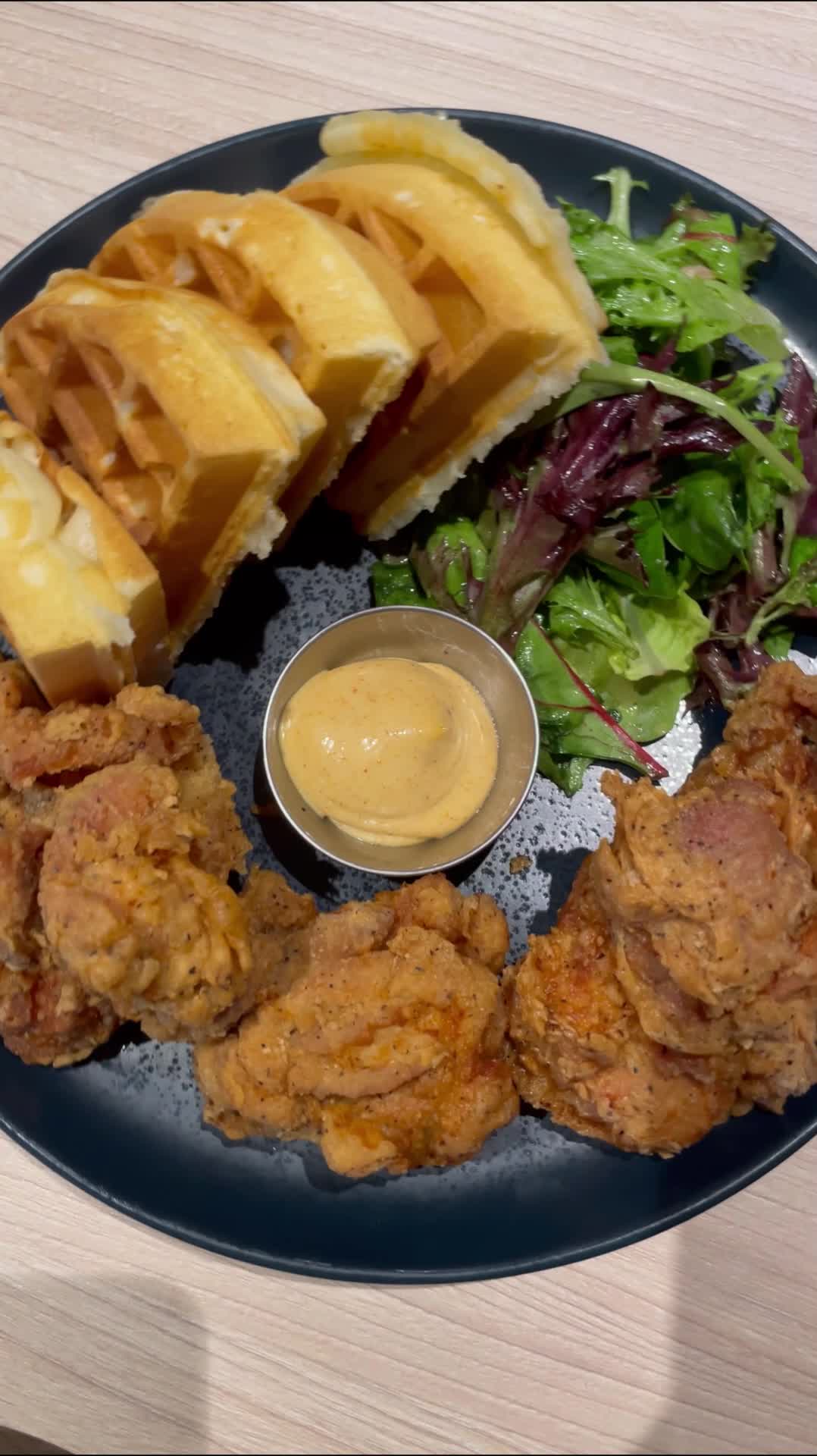 Video review of A Corner Cafe